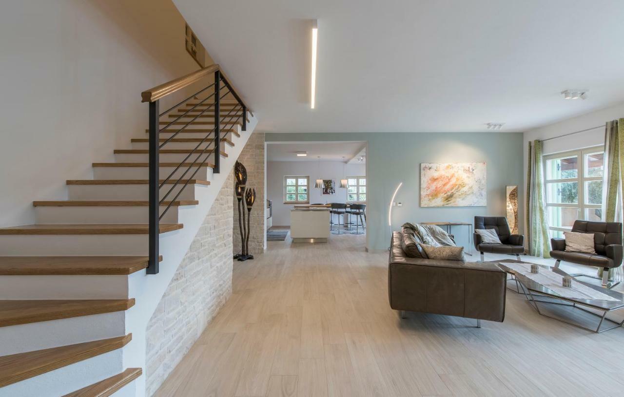 Design And Luxury Villa With Pool Kukci Esterno foto